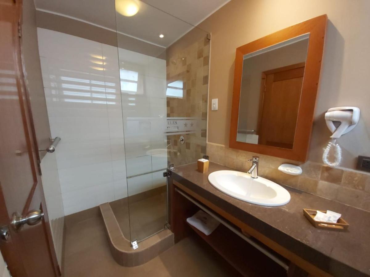 Hotel Heidinger Oxapampa Eksteriør billede
